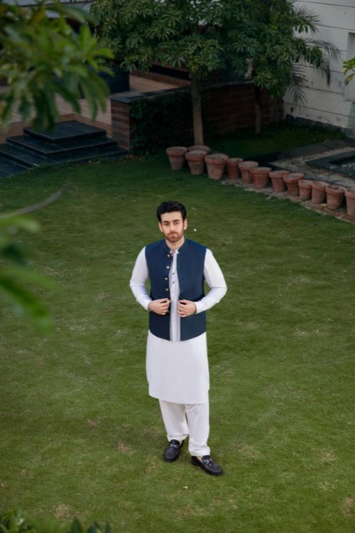 KAMEEZ SHALWAR & WAISTCOAT